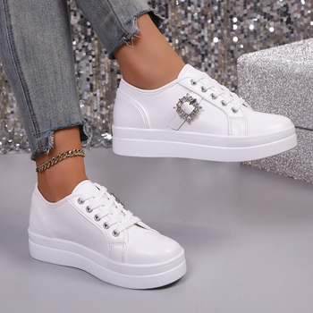 2025 Φθινόπωρο Νέα Διασυνοριακά Μεγάλο Μέγεθος Ευρωπαϊκά και Αμερικανικά Casual Στρας Διακοσμημένα Μπροστά Δερμάτινα Αθλητικά Παπούτσια για Γυναίκες Χονδρικής