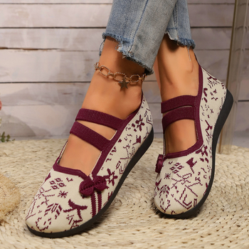 Külkereskedelmi sekély szájú 2024-es cipők Női nyári új divatos színben illeszkedő bebújós kényelmes, lélegző, alkalmi, lusta cipő