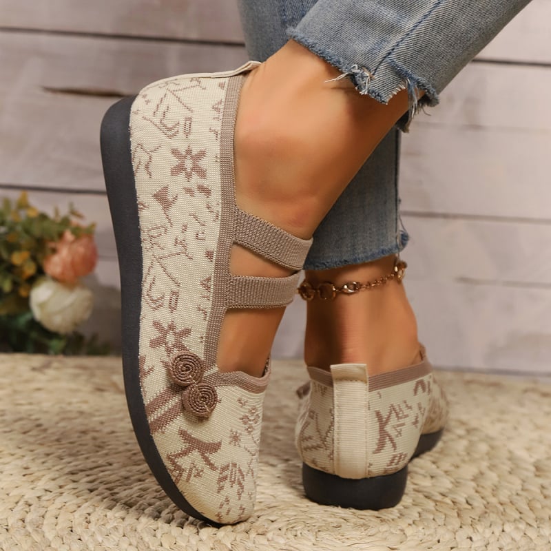 Külkereskedelmi sekély szájú 2024-es cipők Női nyári új divatos színben illeszkedő bebújós kényelmes, lélegző, alkalmi, lusta cipő