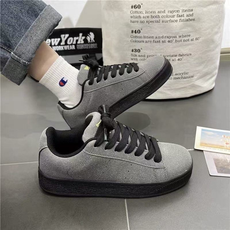 2024-es nyári új sikkes vastag talpú diákcipő, megnövelt talppal, szerelmesek kenyércipője, sport- és hétköznapi gördeszkás cipők