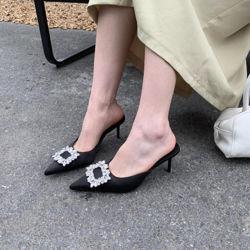 2024 m. pavasario ir vasaros nauji smailūs ploni kulniukai europietiškos ir amerikietiškos mados „Baotou“ bateliai