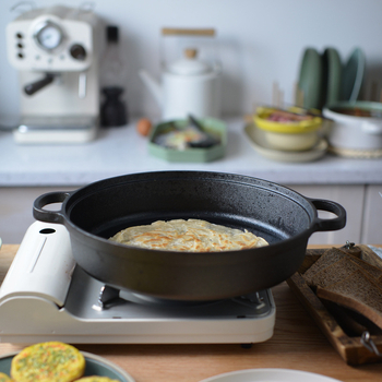 Ketaus keptuvė, sustorinta ketaus keptuvė, geležinė keptuvė, speciali dujinė viryklė indukcinei viryklei, tinkanti senamadiškoms buitinėms nepridegančioms keptuvėms