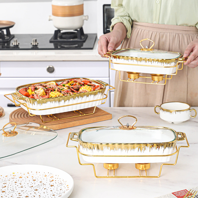 Pnompenio keraminis sriubos puodas su dviguba ausimi ir geležiniu rėmu, lengvas, prabangus keptos žuvies puodas, restoranas, viešbutis, šildymas, stačiakampis sausas puodas