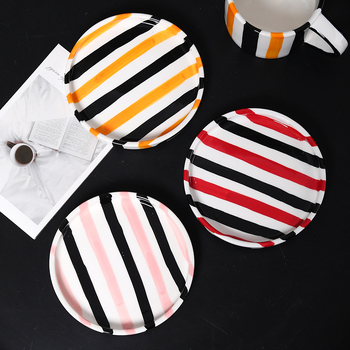 Loominguline triibuline kohvitass ja alustass majapidamises keraamiline tass pärastlõunatee kohvitass ja alustass lihtne kruus hommikusöögi piimatass