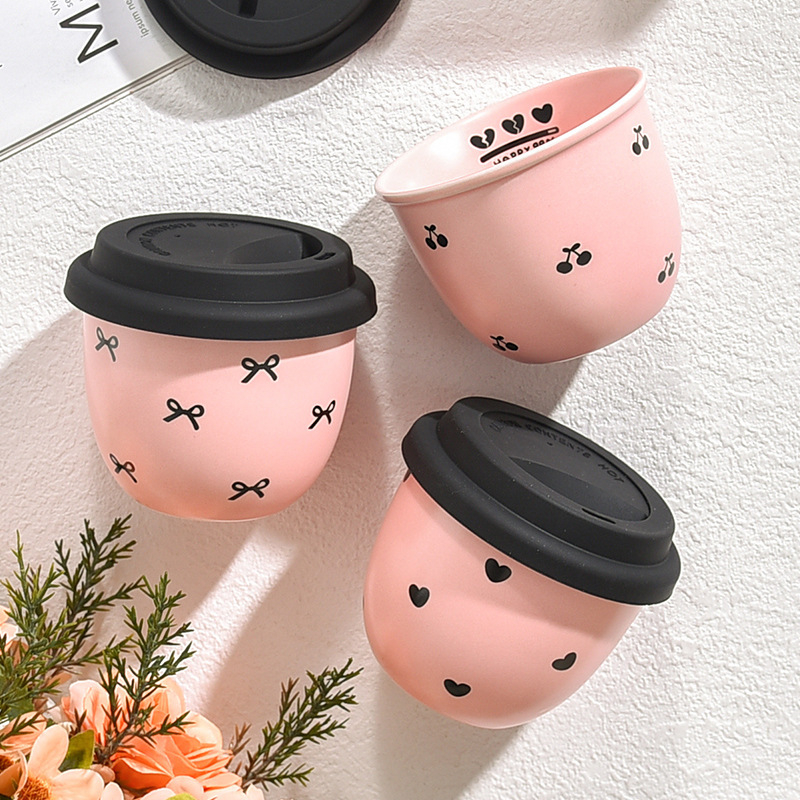 Mielas mini kavos puodelis, mažos talpos šaltas gėrimas, rožinis vandens puodelis mergaitėms, keraminis rankinis puodelis su dangteliu, mielas vėduoklė