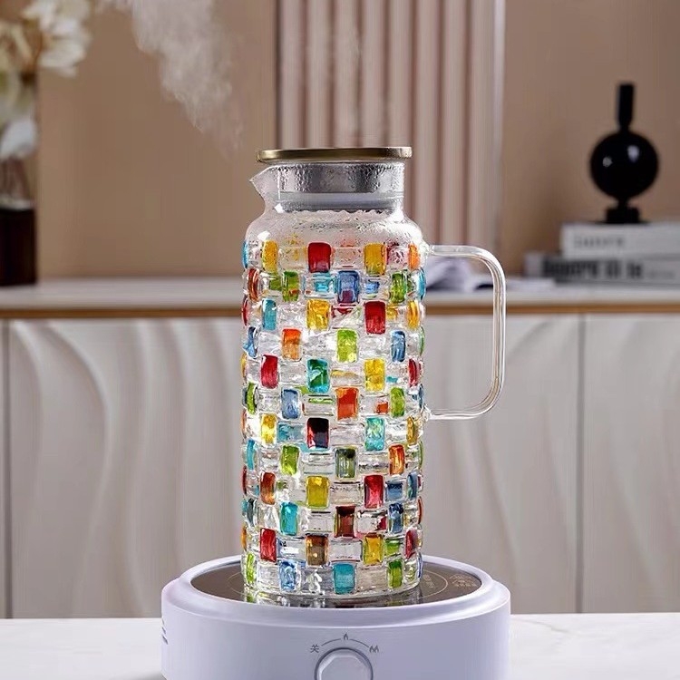 Šalto vandens butelis stiklinis, atsparus aukštai temperatūrai, didelės spalvos pakuotė šalto balto atviro vandens didelės talpos arbatos butelis šaldytuve buitinis vanduo puodelis