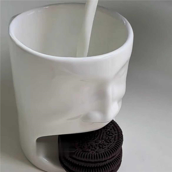 Näoveetass, paarile mõeldud veetass, paar isikupärastatud loomingulist kohvitassi, armsad ja naljakad valged tugevdatud keraamilised kruusid