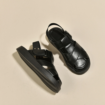 Sandale romane țesute Baotou pentru femei, îmbrăcăminte de vară exterioară 2024, stil nou de zână, cu fund plat, pantofi fierbinți cu colivie de porc, potriviți