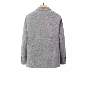 Sandėlyje esantys vyriški kostiumai pavasariui ir rudeniui, laisvalaikio vientisi vyriški švarkai, nesiglamžantys tėčių paltai, eksportas į užsienį