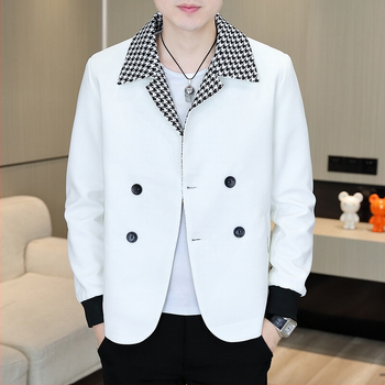 A tyúklábmintás férfi, ifjúsági, szabadidős, karcsúsított, kétsoros gombokkal ellátott, egyetlen termékből készült, koreai változatának határokon átnyúló ellátása.