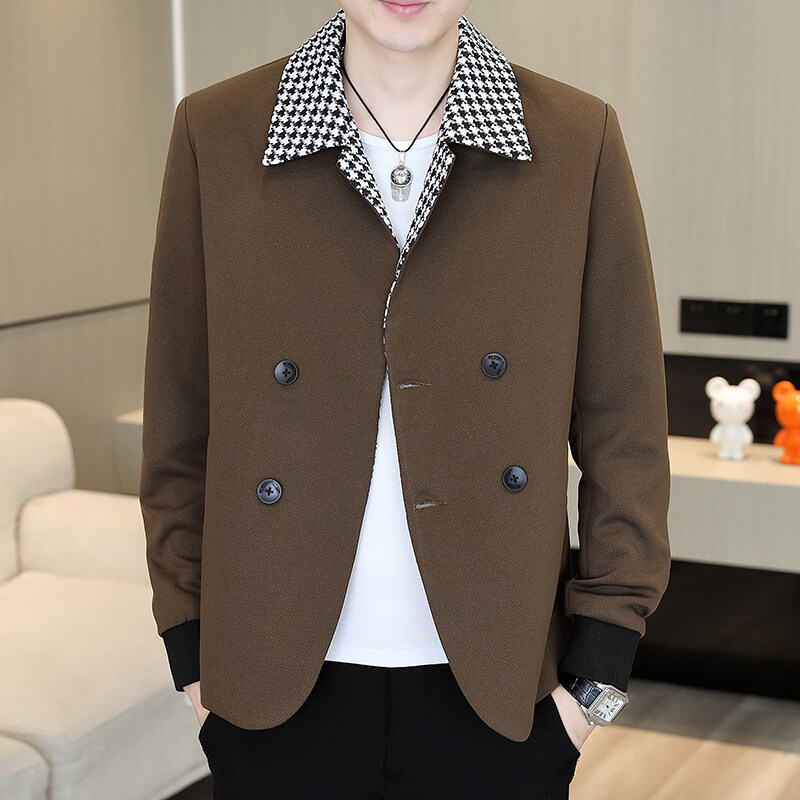 A tyúklábmintás férfi, ifjúsági, szabadidős, karcsúsított, kétsoros gombokkal ellátott, egyetlen termékből készült, koreai változatának határokon átnyúló ellátása.