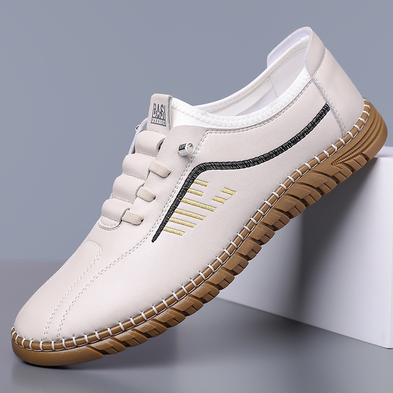 2025 Tavaszi és őszi új, kézzel készített, online alkalmi bőrcipők, férfi puha talpú, puha felületű, bebújós cipők, fehér cipők 2517