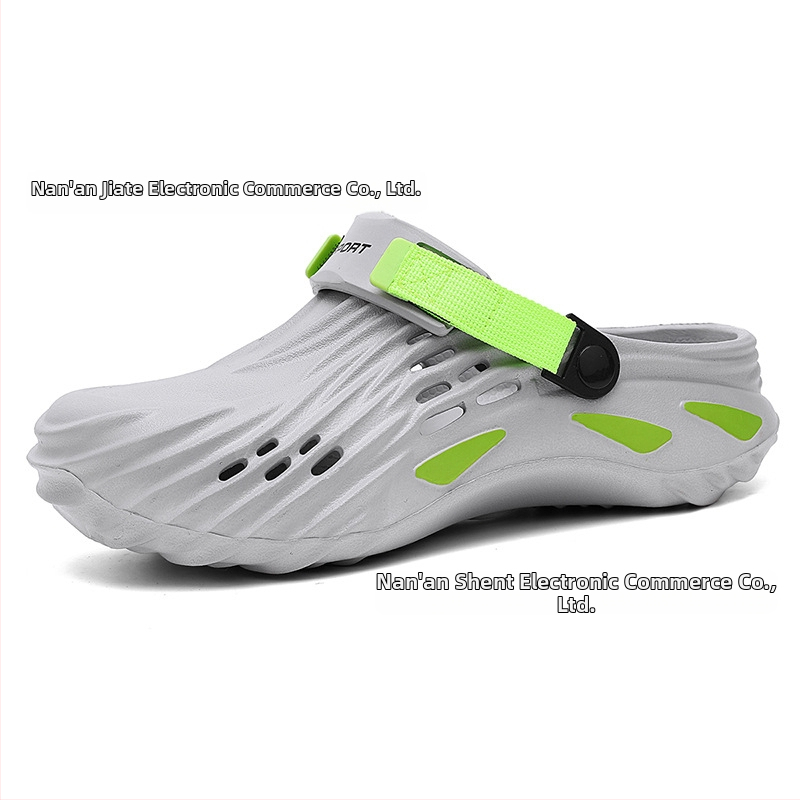 Határokon átnyúló nyári új könnyű klumpa, lélegző lábujj-lábujj nagy méretű strandcipők, alkalmi szandálok, férfi cipők