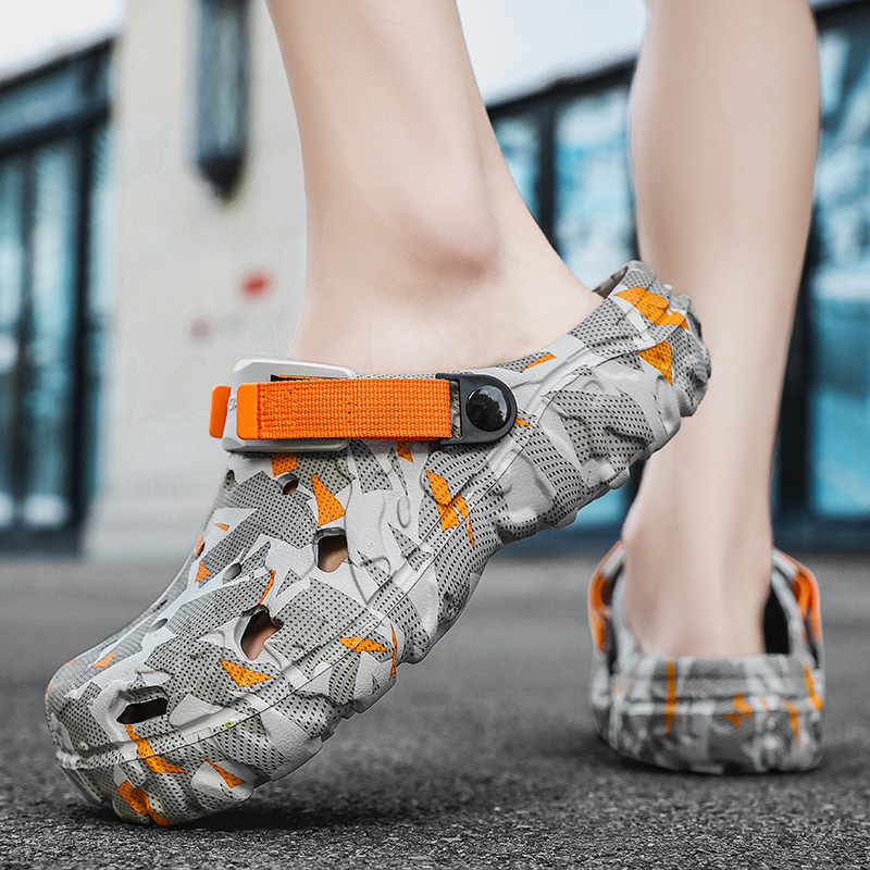 Férfi nyári kerti kültéri papucsok álcázó divatos strandcipők határokon átnyúló divatos baotou lélegző lyukcipők hajra