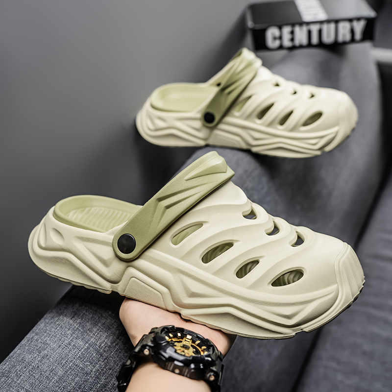 Cross-Border krokodilcipő, férfi nyári felsőruházat, csúszásmentes, 2025-ös új stílusú strandszandál, férfi koreai stílusú gyártó, nagykereskedelem