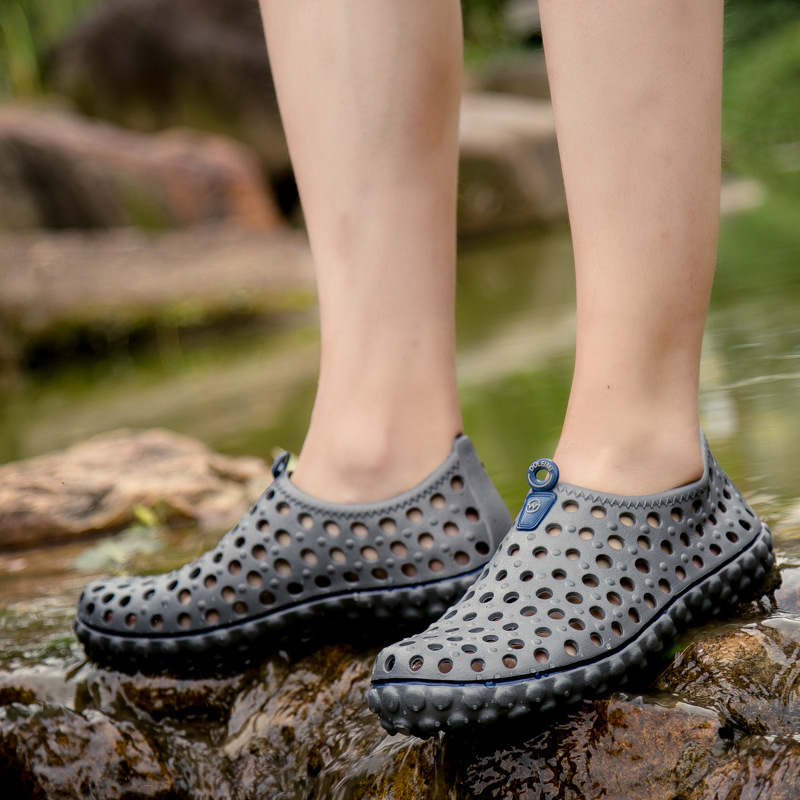 Sandale de vară directe din fabrică transfrontalieră pentru bărbați, pantofi cu găuri, respirabili, pantofi de plajă, iubitori, decupați, pantofi casual