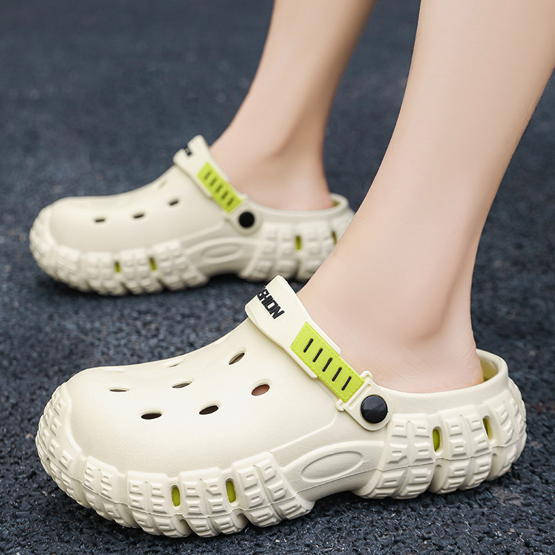 Új barlangcipők férfiaknak és nőknek páros nyári személyiség üreges alkalmi szandálok tengerparti gázló strandcipők határokon átnyúló nagykereskedelem