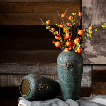 Jingdezhen New Chinoiserie Retro Old Zen įėjimo svetainės baldai su džiovintomis gėlėmis ir vandeniu iškelta keramine vaza