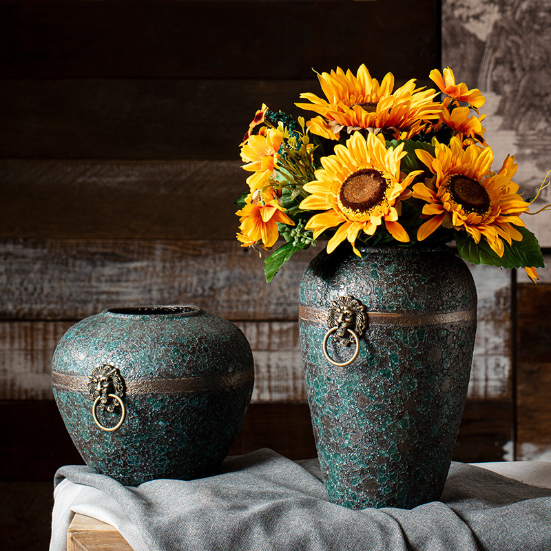 Jingdezhen New Chinoiserie Retro Old Zen įėjimo svetainės baldai su džiovintomis gėlėmis ir vandeniu iškelta keramine vaza