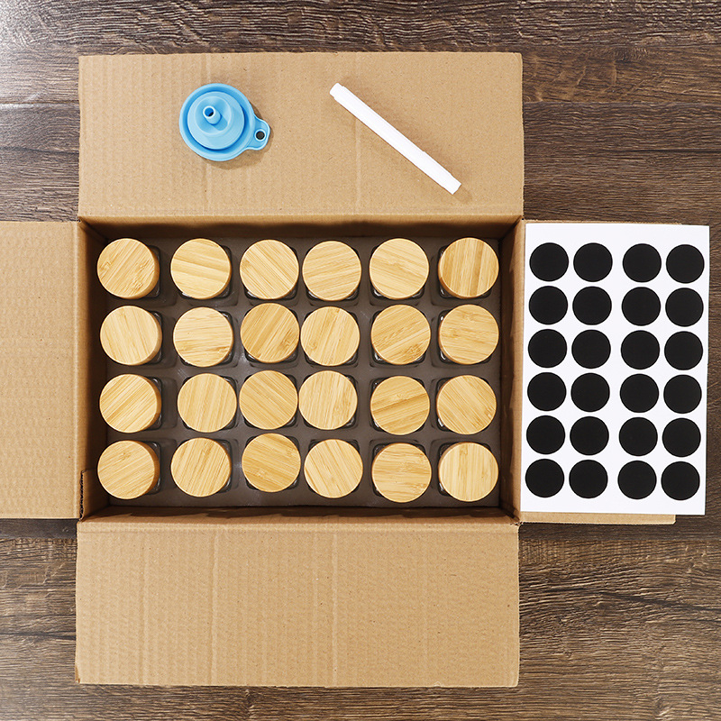 „Amazon“ prieskonių buteliukas 120 ml kvadratinis prieskonių buteliukas su bambuko mediniu dangteliu ir prieskonių indeliu su etikete, 4 uncijų prieskonių indelis