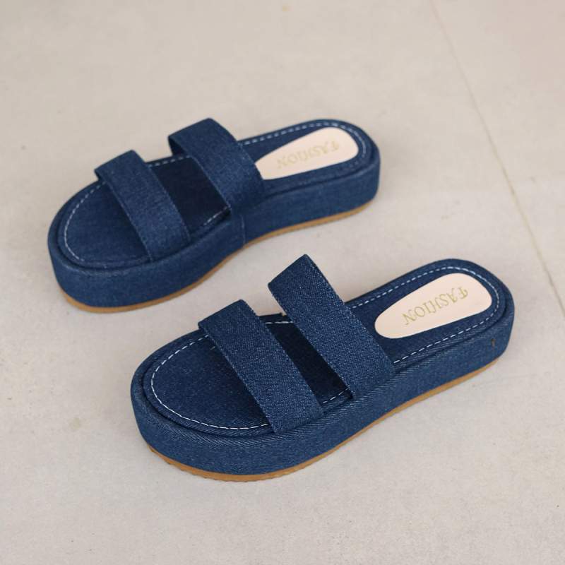 Naiste sussid, suvine ülerõivas, moodsad rannajalatsid, mereäärsed Euroopa ja Ameerika uued väliskaubanduse kiilkontsad, paksu tallaga sandaalid, libisemiskindlad sussid