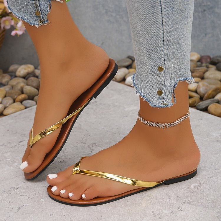 Női papucsok 2025 Nyári Hétköznapi Sokoldalú Lapos Talpú Egysoros Külső Ruházat Strandszandálok Nagykereskedelem