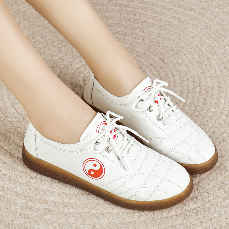 Puha talpú, puha felületű dezodoráló tavaszi és őszi Taijiquan verseny Taiji cipők lélegző marhaín talpú, csúszásmentes, kopásálló, közvetlen gyári értékesítés