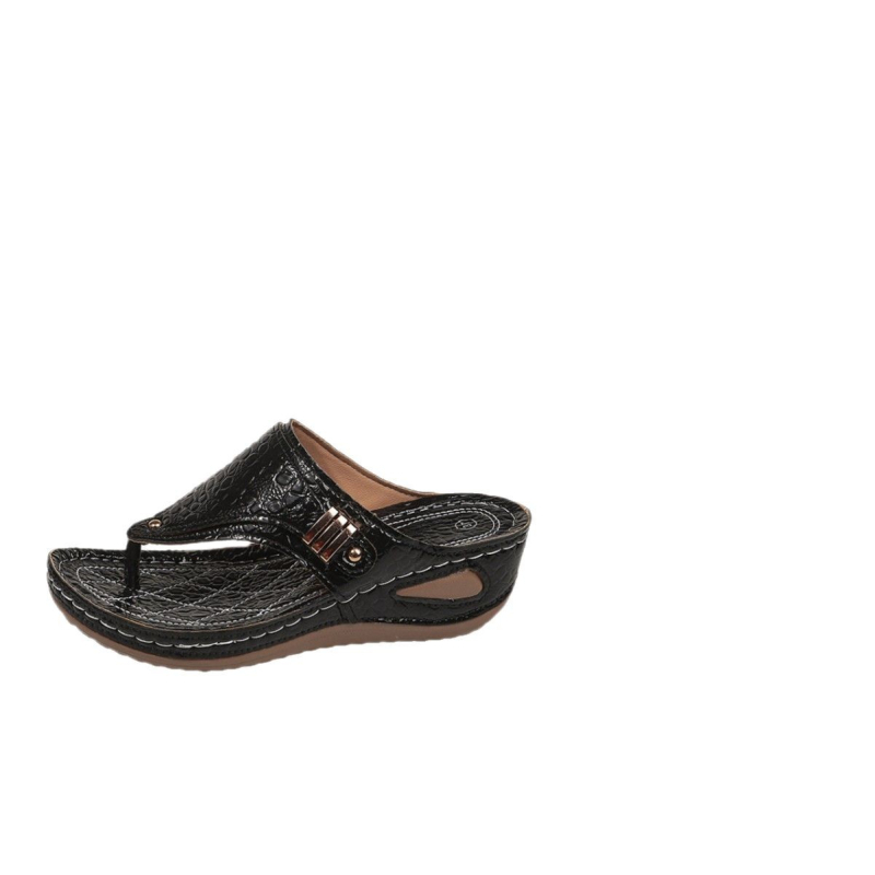 Naiste plätud 2025. aasta suvel uue stiiliga Euroopa ja Ameerika väliskaubanduse suured õõnsad metallist paksu tallaga sandaalid naistele hulgimüügiks