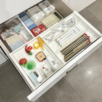 Συρτάρι κουζίνας, αναδιπλούμενο κουτί, αναδιπλούμενο κρεμαστό κουτί οργάνωσης χωρισμάτων, ξυλάκια, κουτάλι, καλλυντικά, ράφι αποθήκευσης γραφείου