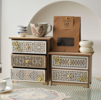 Puidust majapidamisretro nikerdatud väljalõikega lauaarvuti hoiukapp sahtlitüüpi mitmekihiline hoiustamine tolmukindel täispuidust hoiukapp