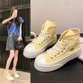 Naiste suvised lõuendikingad 2025. aasta uued paksu tallaga mitmekülgsed sisestiilis õhukesed hingavad mitmekülgsed valged kingad vabaaja tossud