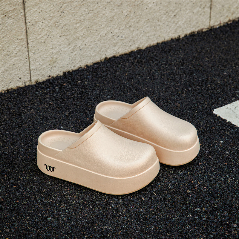 Paksu tallaga varvastega poolsussid naiste kevad- ja suveriieteks 2025. aastaks. Uued vabaaja ja mitmekülgsed kõrge säärega kingad väikestele inimestele orgasmi suurendamiseks.