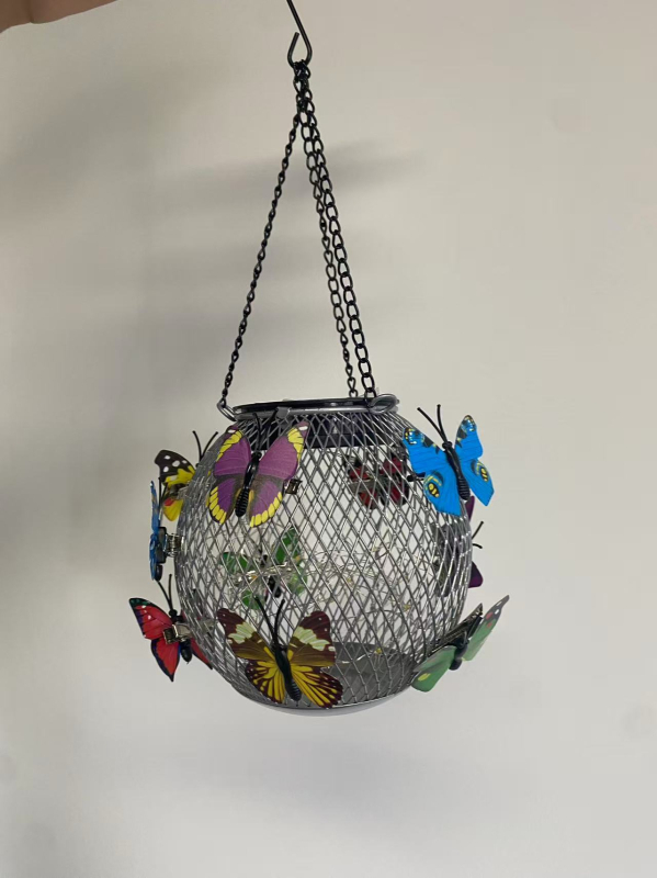 E-kereskedelem Új Napelemes Pillangó Csillár Kovácsoltvas Kivágott Lámpás Dekoratív Lámpák Hálós Lámpák Gyep Széllámpák