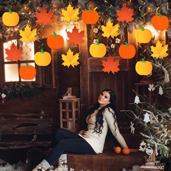 Φθινοπωρινό πάρτι με θέμα την κολοκύθα των Ευχαριστιών, με σπιράλ κρεμαστό κόσμημα, διάταξη δωματίου με φθινοπωρινό κρεμαστό κόσμημα με στροβιλισμό Maple Leaf