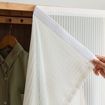 Spintelės uždanga su lipdukais spintelės durims, dulkių nepraleidžianti spinta, netvarkos uždanga, lentynos uždanga, durų uždanga, permatoma uždanga