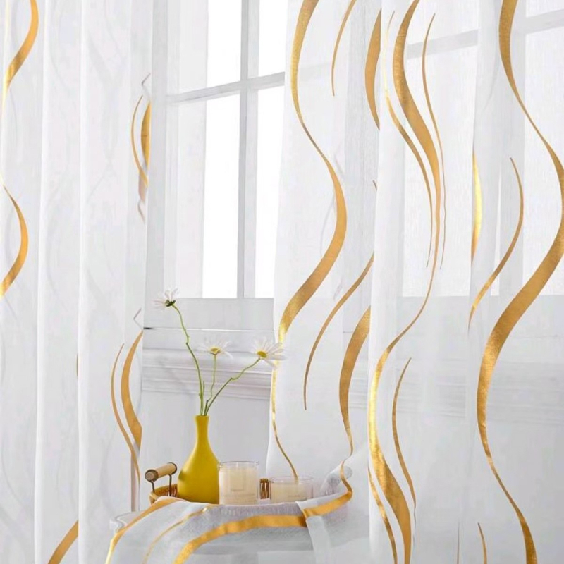 Modernus metalinis bangų raštas, vieno sluoksnio blizgučių tiulio užuolaidos