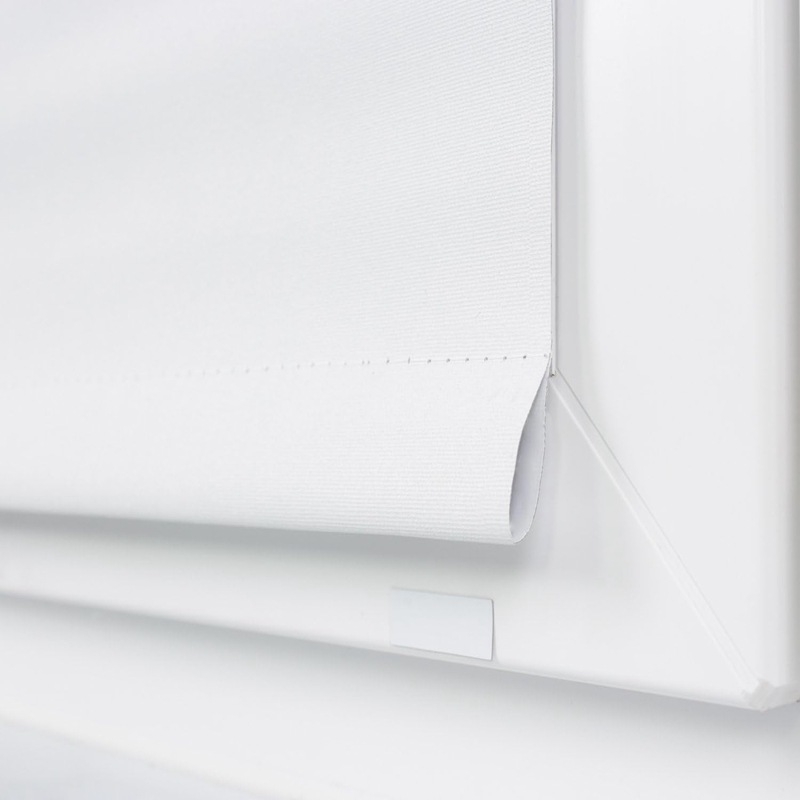 17 mm visiškai užtamsinanti žaliuzių užuolaida, balta/pilka/geltona, 100 % užtamsinimo, pakeliama, be perforacijų, užuolaida