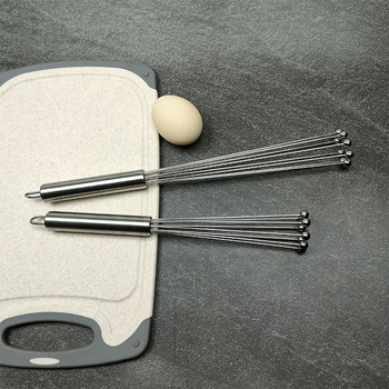 Nerūdijančio plieno rankinis kiaušinių plaktuvas, spyruoklinis kiaušinių maišytuvas, grietinėlės ir tešlos maišymo lazdelė, kepimo įrankis