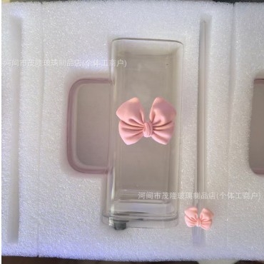 Стъклена чаша с квадратна панделка и дръжка, висок външен вид, устойчивост на висока температура, сладка чаша с розова сламка от фея