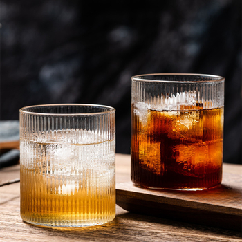 Προσαρμοσμένο κάθετο σχέδιο γυαλιού οικιακής χρήσης κυπέλλου Ins στυλ υψηλό βοριοπυριτικό γυαλί νερό κύπελλο διαφανές τσάι κύπελλο δημιουργικό κρασί κύπελλο