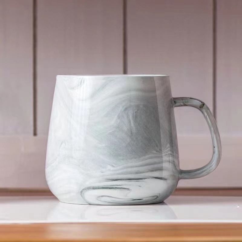 Jumalanna pulbermarmormustriga kruus loominguline ühekihiline kõrge temperatuurikindel keraamiline kruus daamide paarile kohvitass hulgimüük