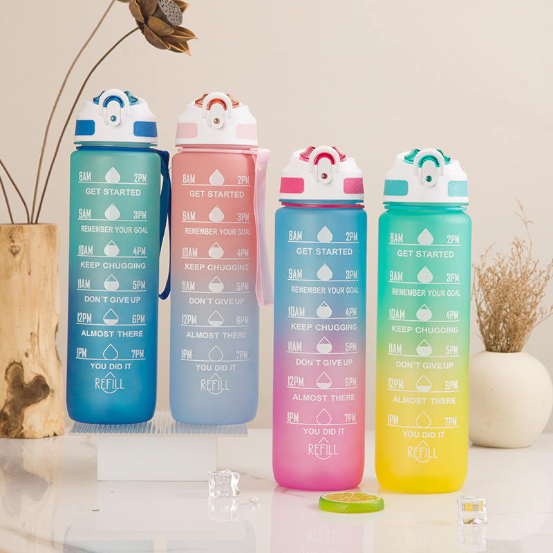 Plastikinis sportinis puodelis, gradiento spalvos, didelės talpos lauko SK virdulys studentams, išvaizdus nešiojamas šiaudelis, erdvus puodelis