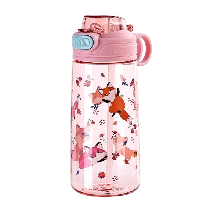 Užsienio prekybos tarpvalstybinis prekybos centras Animacinis šilumos perdavimo mygtukas Iššokantis dangtelis Antgalis Vaikiškas vandens puodelis 550 ml Patogus plastikinis vandens virdulys