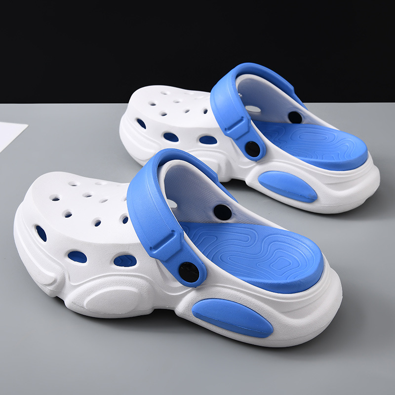 Új stílusú lyukas cipő férfi nyári külső ruházat csúszásmentes kopásálló baotou vastag aljú fokozott szaggátló lélegző strandpapucs
