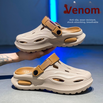 2025 Nyári Új Stílusú Lyukú Cipők Férfi Külső Ruházat Alkalmi Vastag Talpú Szar Feeling Baotou Szandálok és Papucsok Lélegző Kétszínű Papucsok