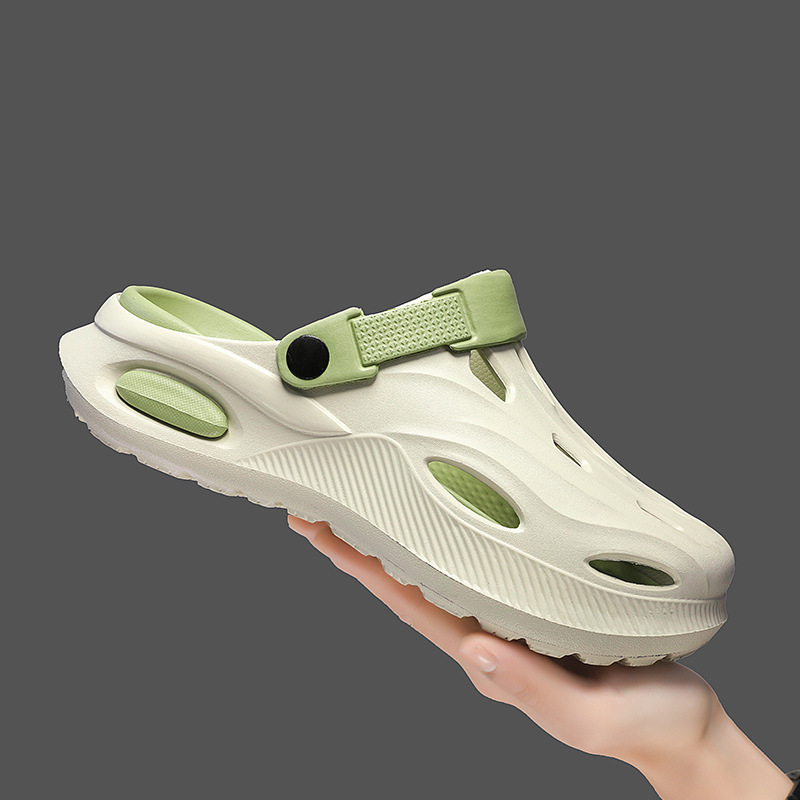 2025 Nyári Új Stílusú Lyukú Cipők Férfi Külső Ruházat Alkalmi Vastag Talpú Szar Feeling Baotou Szandálok és Papucsok Lélegző Kétszínű Papucsok