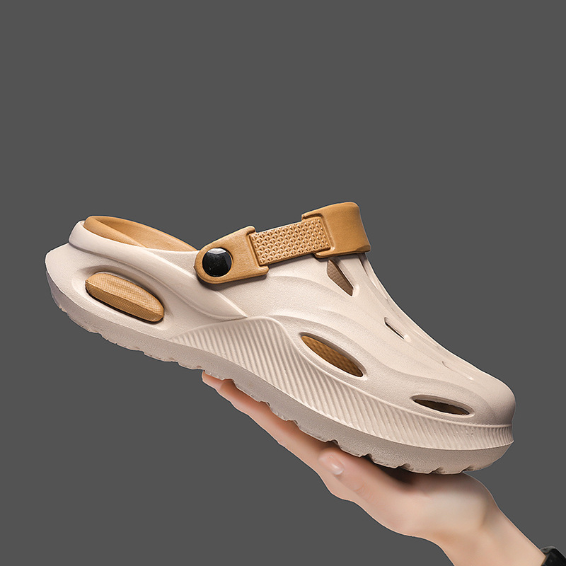 2025 Nyári Új Stílusú Lyukú Cipők Férfi Külső Ruházat Alkalmi Vastag Talpú Szar Feeling Baotou Szandálok és Papucsok Lélegző Kétszínű Papucsok
