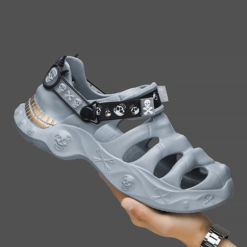 Határokon átnyúló népszerű krokodilcipők 2025 nyár új nagy méretű külső ruházat otthon csúszásgátló vastag talpú Eva szandálok nagykereskedelem