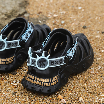 Διασυνοριακά δημοφιλή παπούτσια Croc 2025 Καλοκαίρι Νέα μεγάλα μεγέθη εξωτερικής χρήσης για το σπίτι αντιολισθητικά σανδάλια Eva με χοντρή σόλα χονδρικής