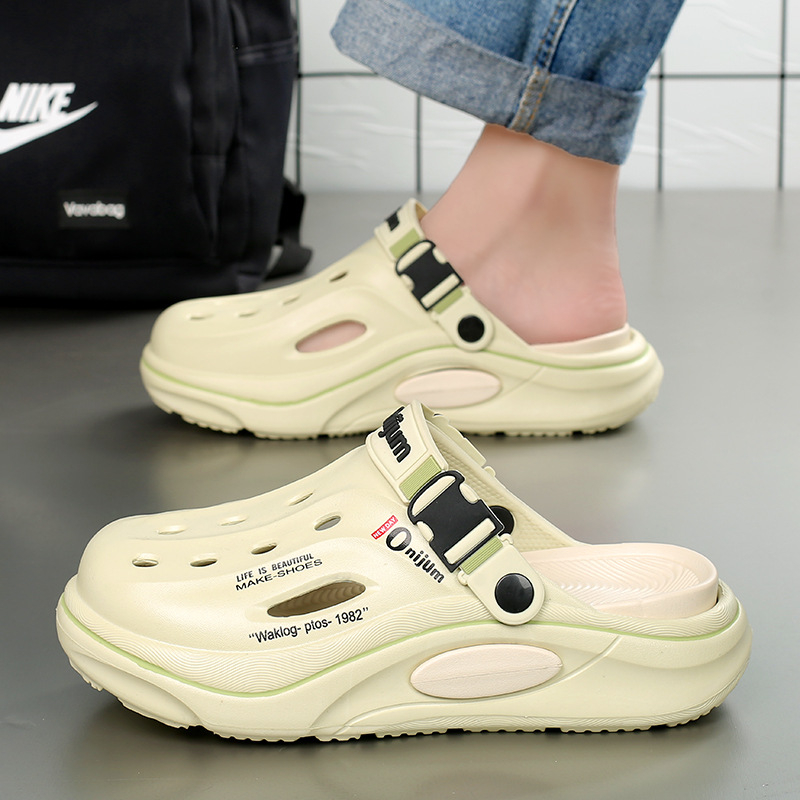 Férfi új szandálok és papucsok nyári csúszásgátló lyukas cipők vastag talpú magasított cipők szerelmeseknek strandszandálok divat